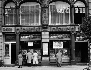 Makers: Shop window of Intourist, 1941