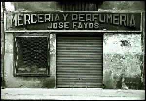 Shopfront: Shopfront, Valencia, Spain