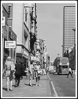 Chat: SHOPPING ON OXFORD ST