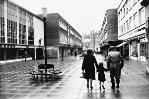 Precinct: Shopping precinct in Exeter, Devon