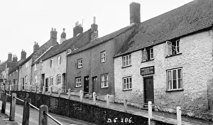 Suspiciously: Shopping in Sherborne