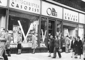 Bookstore: Shopwindow in Prague, 1941