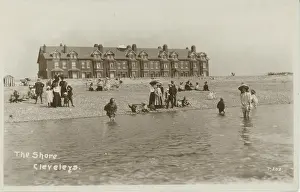 Cleveleys: The Shore