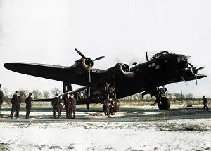 Runningup: Short S29 Stirling I front (running-up)
