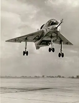 Hover: Short SC1 in the hover at RAE Bedford