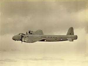 Short Stirling V in flight