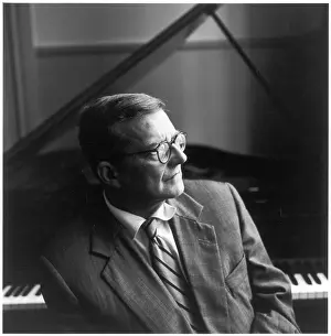 SHOSTAKOVICH (1906-75)
