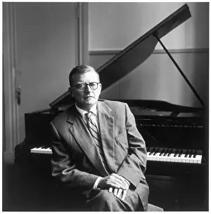 SHOSTAKOVICH (1906-75)