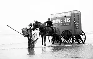 Shrimping: A shrimper and a bathing machine, Blackpool