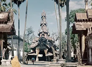 Shwedagon: Shwedagon Pagopda - Rangoon