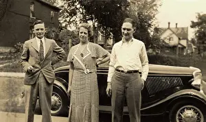 Deluxe: Siblings and Ford V8 De Luxe Roadster