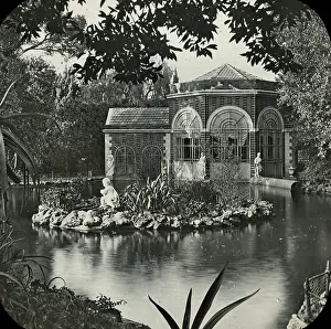 Outlined: Sicily - Palermo Villa Flora Gardens
