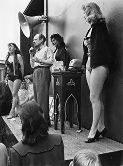 Londonroger: Sideshow at Battersea Fun Fair