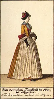 Gaming: Sideview of Woman