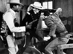 Handguns: Sidney Poitier - Bill Travers - James Garner