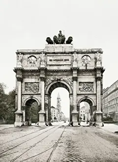 Quadriga: The Siegestor Victory Gate, Munich, Germany