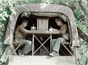 Messenger: Signal Corps message center set up during