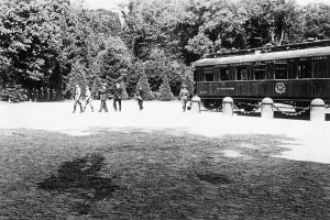 Compiegne: Signing of the armistice at CompiEugne, 1940