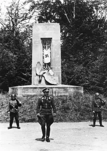 Compiegne: Signing of the armistice at CompiEugne, 1940