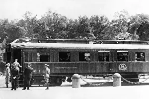 Enters: Signing of the armistice at CompiEugne, 1940