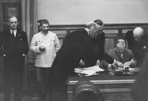 Undersecretary: Signing of the Treaty of Non-Aggression between Germany and