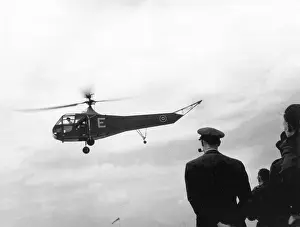 Weald: Sikorsky R-4 Hoverfly KK995 - E