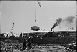 Silos: Silo - construction site - port - harbor - harbour