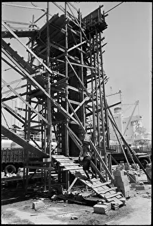 Silos: Silo - construction site - port - harbor - harbour