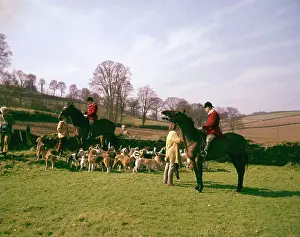 Silverton: Silverton Foxhounds and two huntsmen, Devon