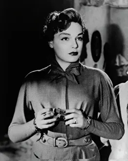 Signoret: Simone Signoret - Actress