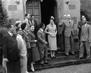 Thorneycroft: Singapore delegation on steps of Chequers