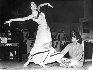 Instant: Singer, Dancer, Entertainer Josephine Baker 1906 - 1975