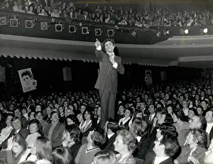 Becaud: Singer Gilbert Becaud 1927 - 2001