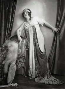 Tosca: Singer Lotte Lehmann as Tasca in Tosca by