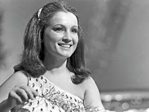 Sings: Singer Sofia Rotaru, 1983