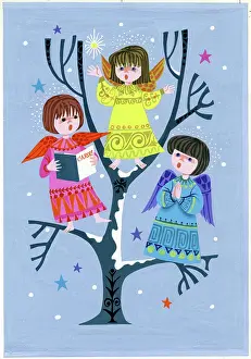 Carols: Three singing angels on a tree