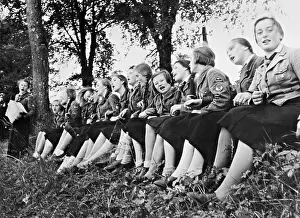 Singen: Singing BDM girls, 1938
