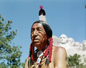 Rushmore: SIOUX INDIAN IN THE BLACK HILLS MOUNT RUSHMORE