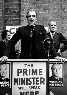 Uxbridge: Sir Anthony Eden giving election speech, Uxbridge