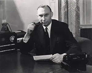 Honfraes: Sir Arnold Alexander Hall