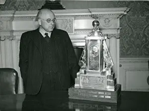 Musick: Sir Bennett Melvill Jones, CBE, HonFRAeS, 1887-1975, wa?