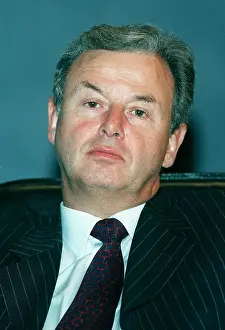 Exec: Sir Clive Thompson