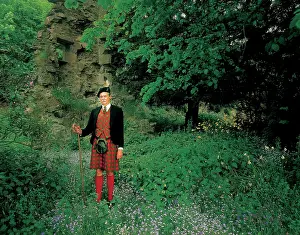 Baronet: Sir Iain Moncreiffe of that IIk