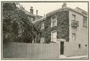 Leinster: Sir James Matthew Barrie's home, Kensington Park, England