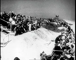Daytona: Sir Malcolm Campbell breaking the land speed