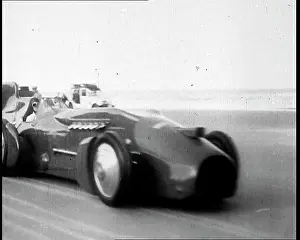 Daytona: Sir Malcolm Campbell breaking the land speed