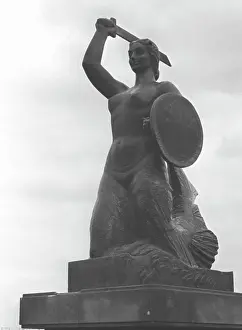 Vistula: Siren sculpture in Warsaw