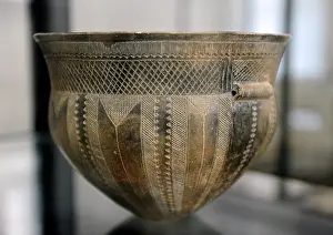 Showcase: The Skarpsalling Pot. 3200 BC. Neolithic Period