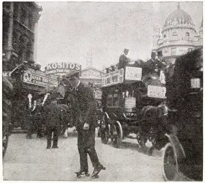Omnibus: Skating through London 1910
