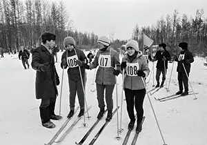 Compete: Skiing competition